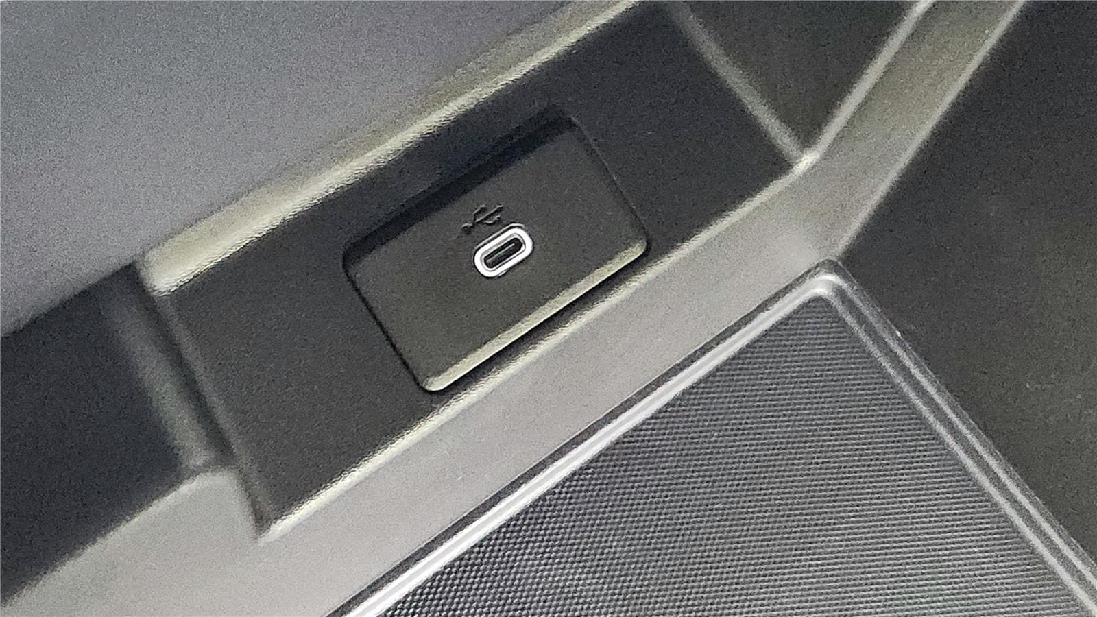 2026 GMC Sierra EV Elevation - Photo 42