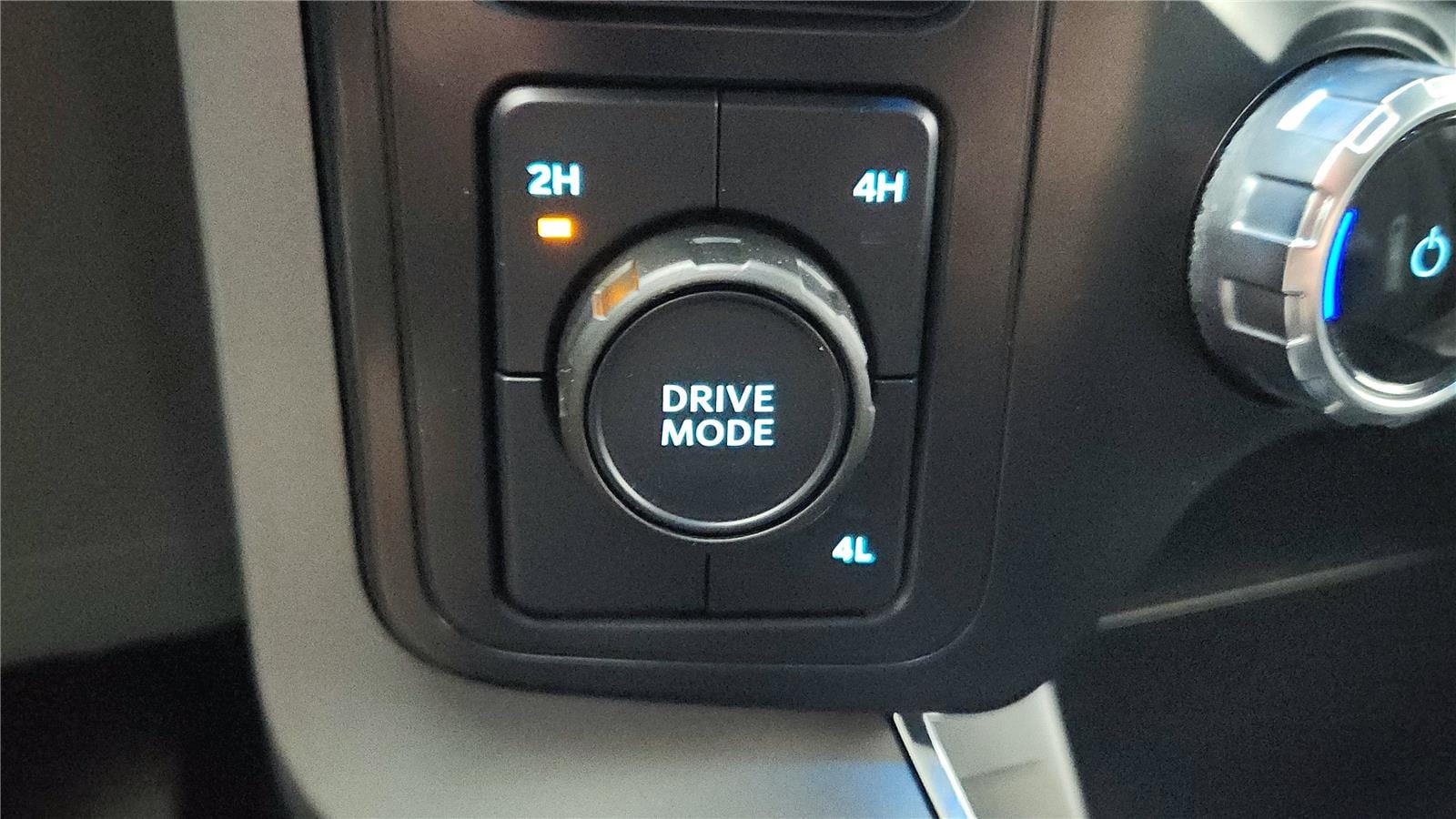 2024 Ford F-150 XLT - Photo 25