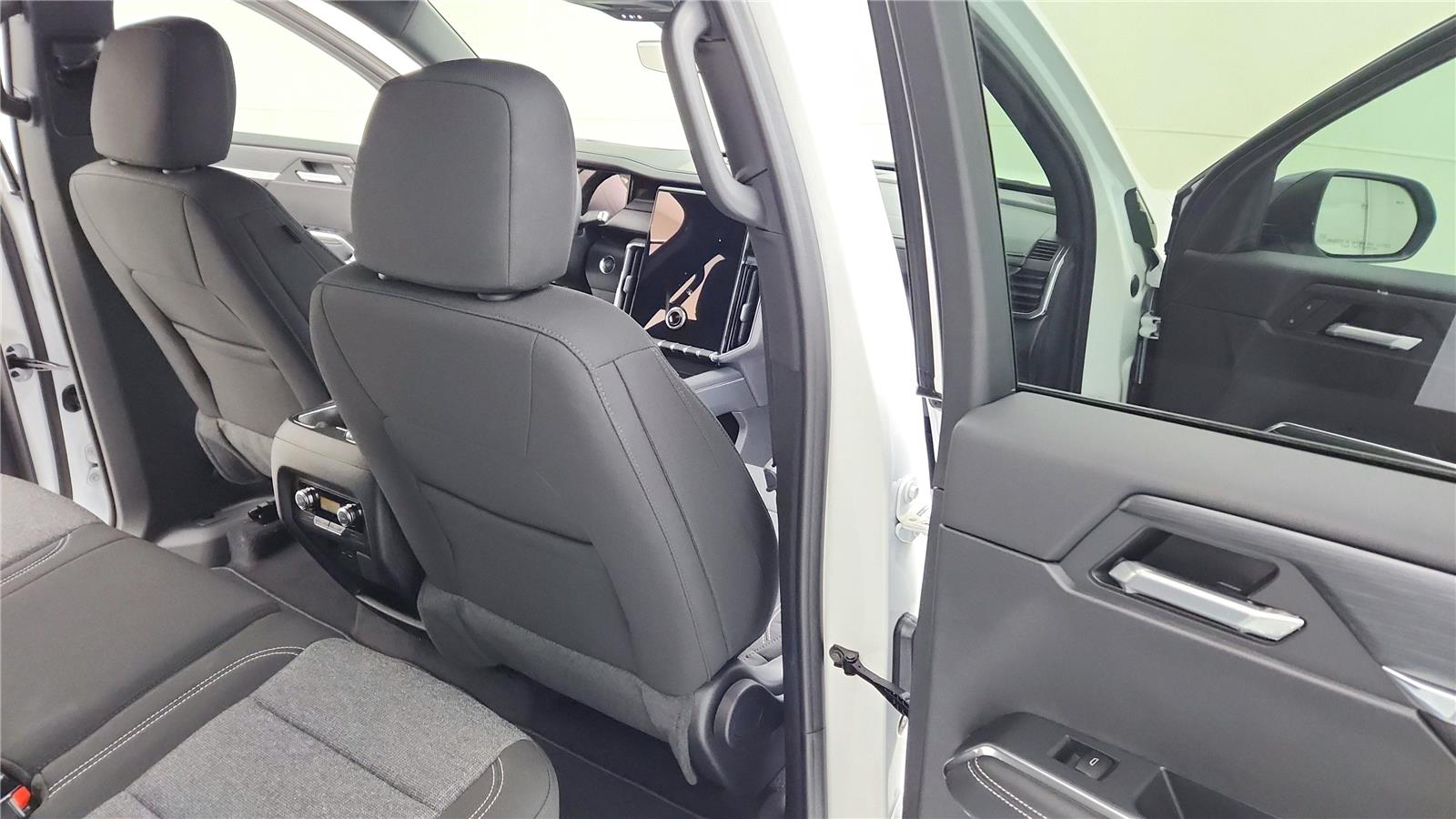2026 GMC Acadia Elevation - Photo 20