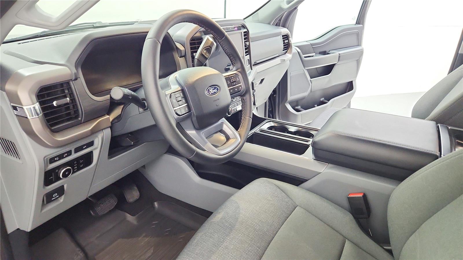 2024 Ford F-150 XLT - Photo 9