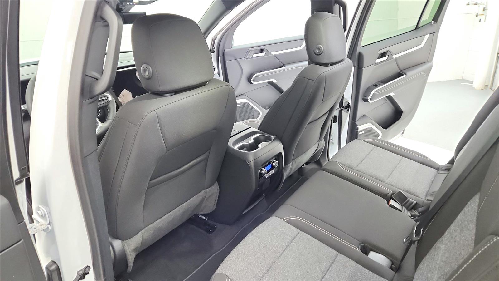 2026 GMC Acadia Elevation - Photo 13