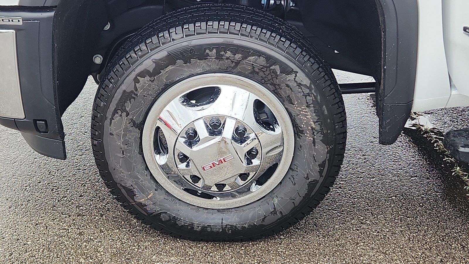 2026 GMC Sierra 3500HD SLE - Photo 29