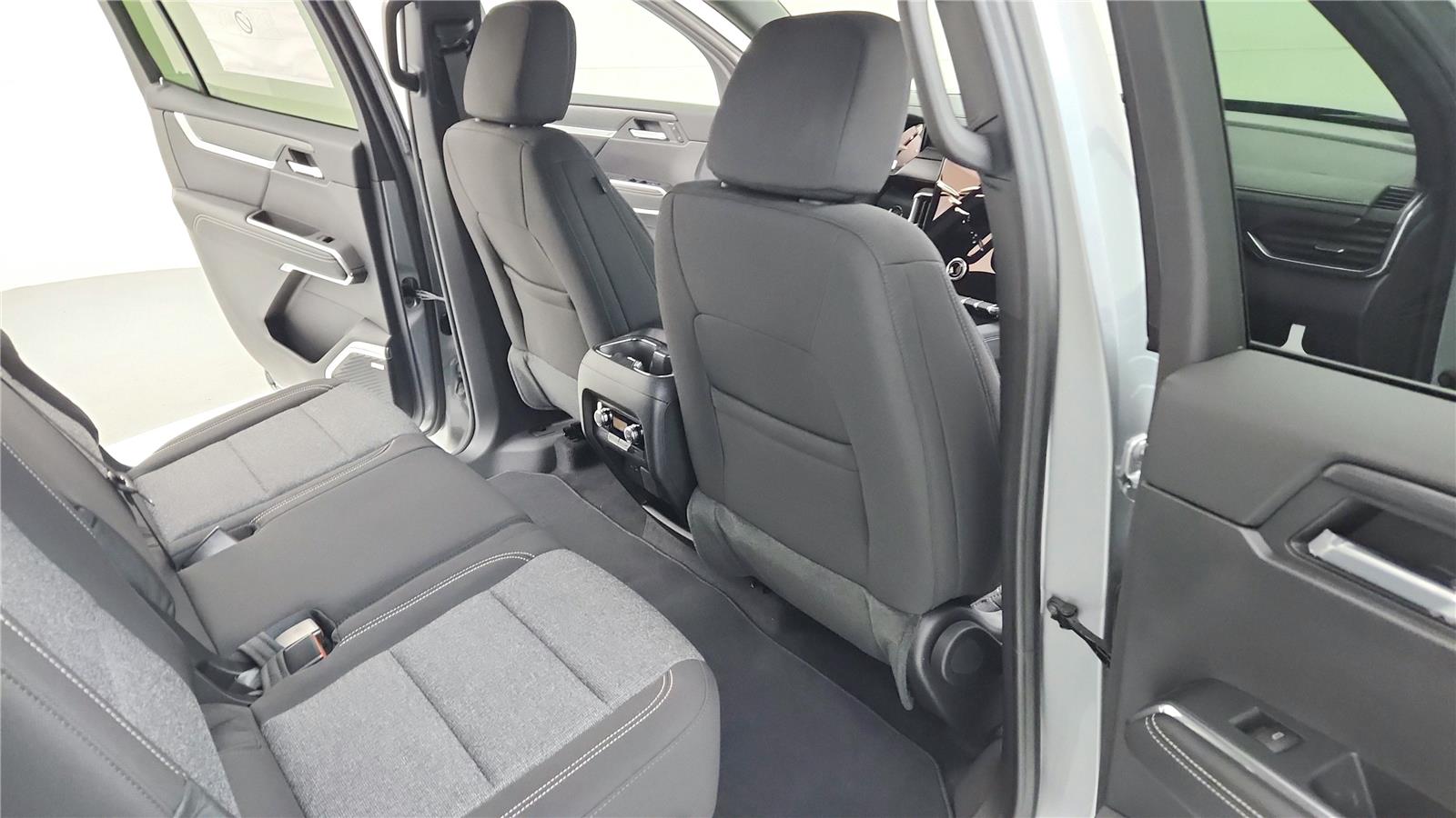 2026 GMC Acadia Elevation - Photo 31