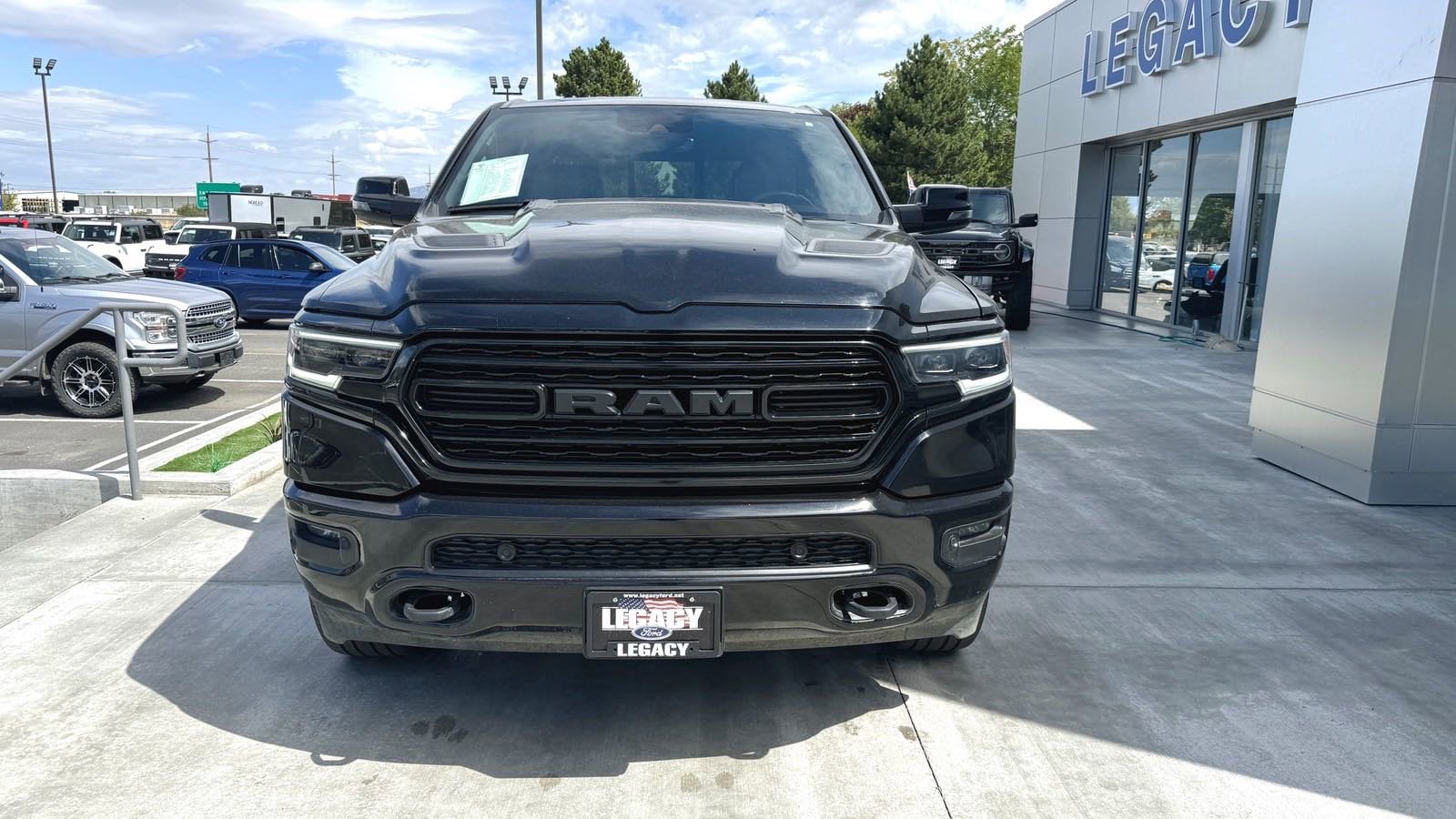 Used 2023 RAM Ram 1500 Pickup Limited with VIN 1C6SRFHT4PN581426 for sale in La Grande, OR