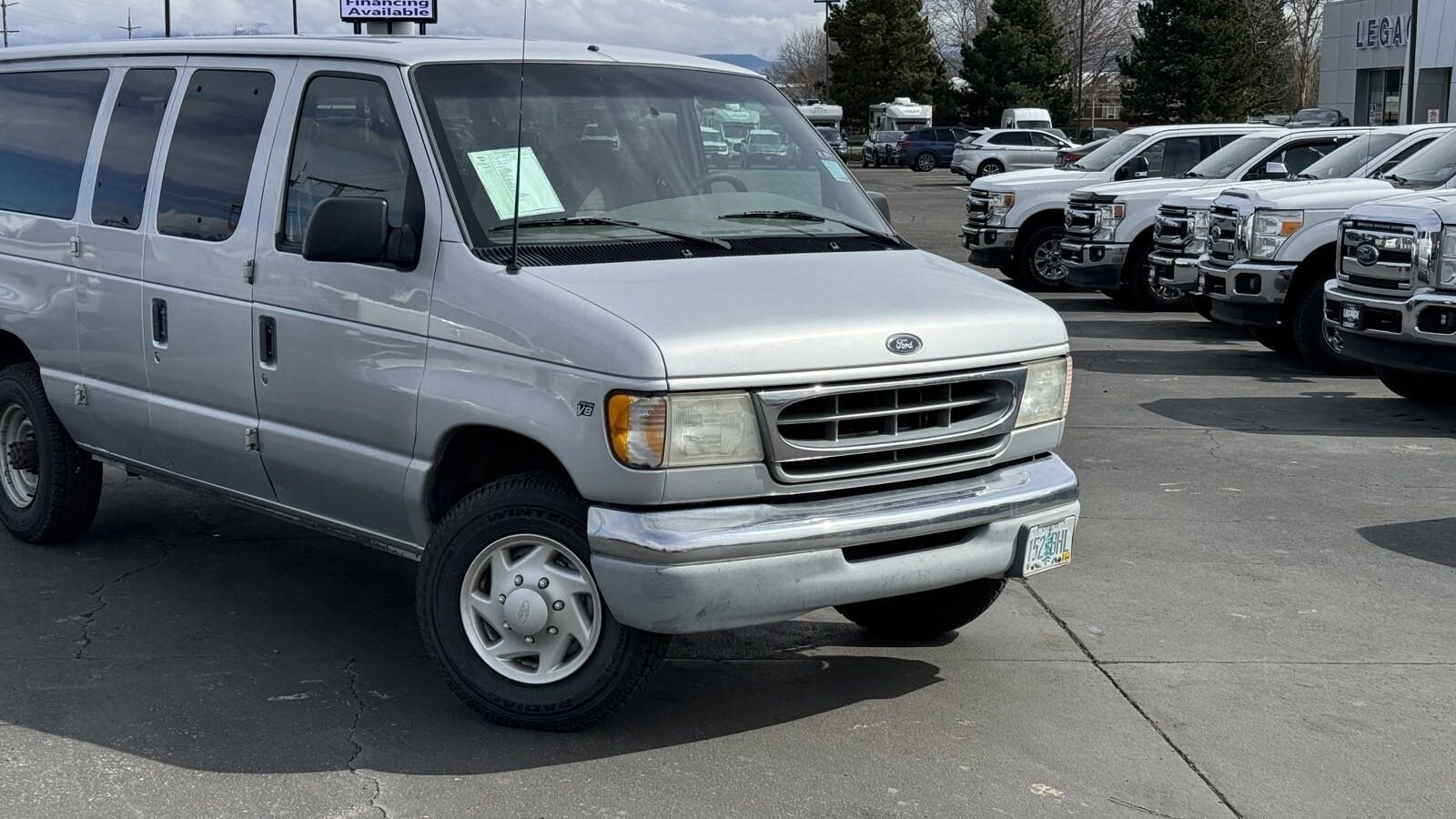 Used 2001 Ford Econoline Wagon XLT with VIN 1FBSS31L41HB16113 for sale in La Grande, OR
