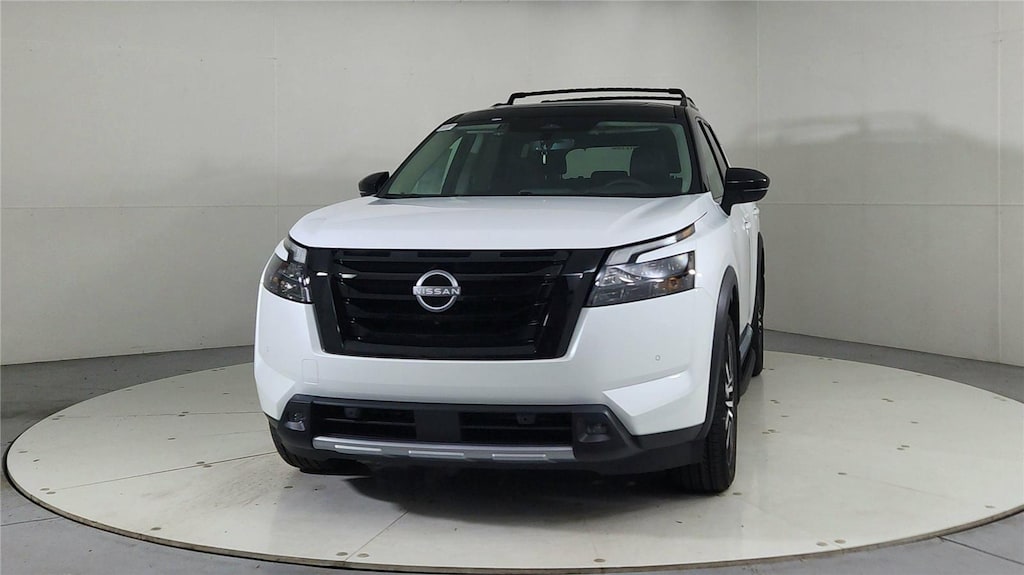 New 2025 Nissan Pathfinder Platinum SUV