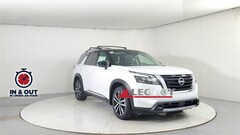 2025 Nissan Pathfinder Platinum SUV