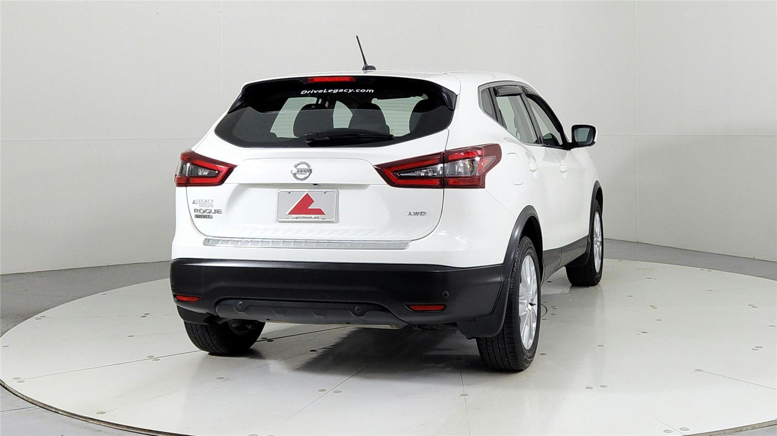 2022 Nissan Rogue Sport S photo 4