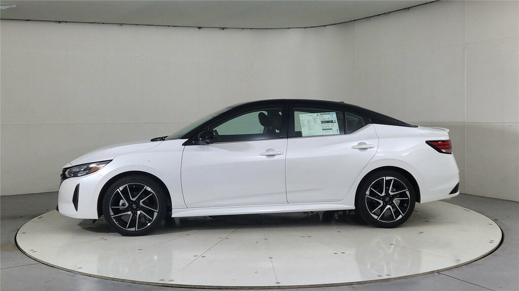 New 2025 Nissan Sentra SR Sedan