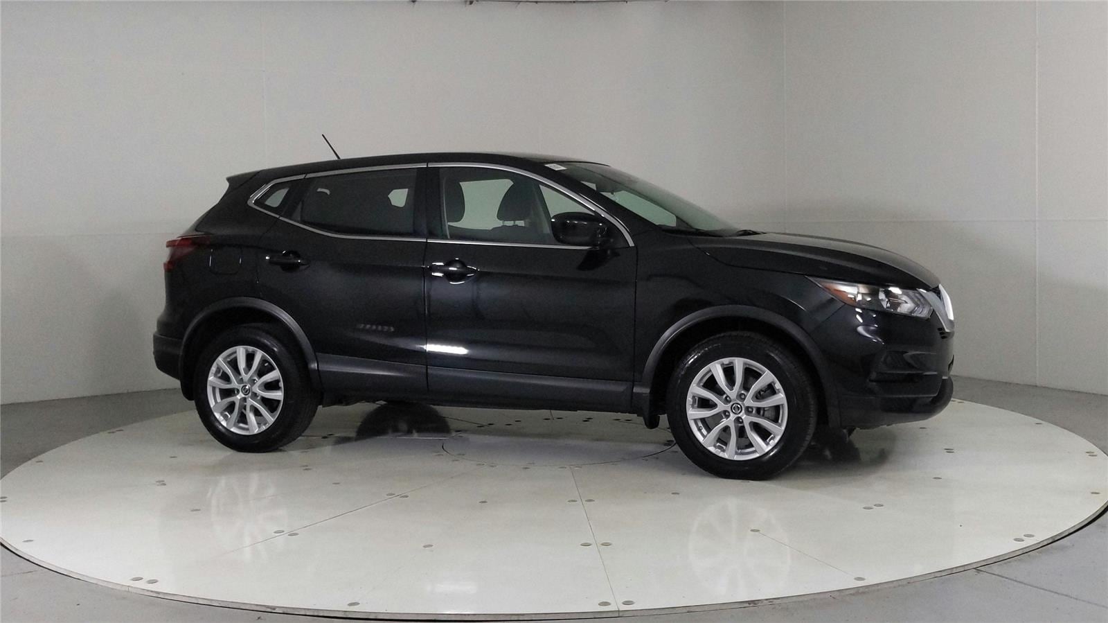 Used 2020 Nissan Rogue Sport S with VIN JN1BJ1CW0LW645764 for sale in London, KY