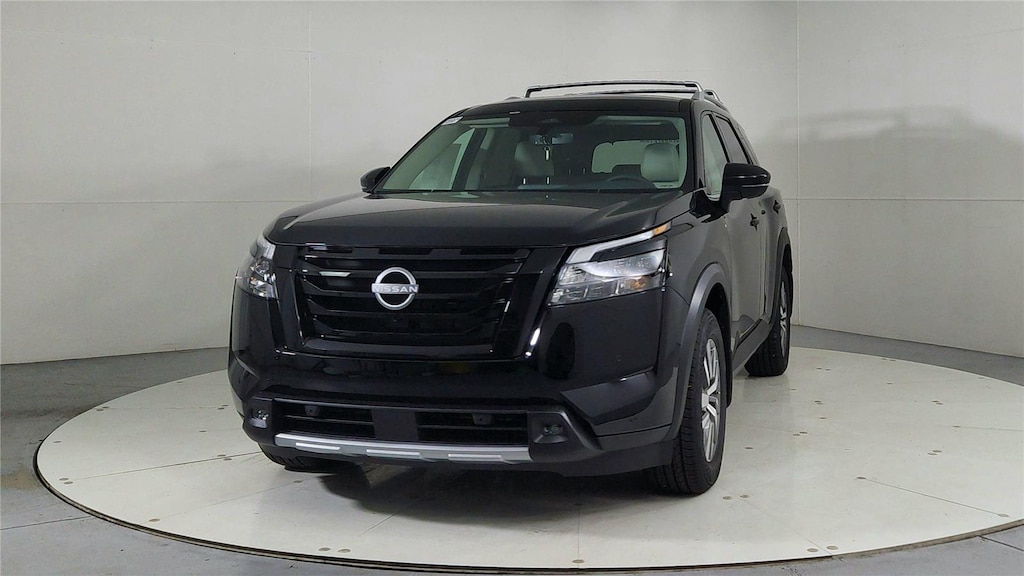 New 2025 Nissan Pathfinder SL SUV