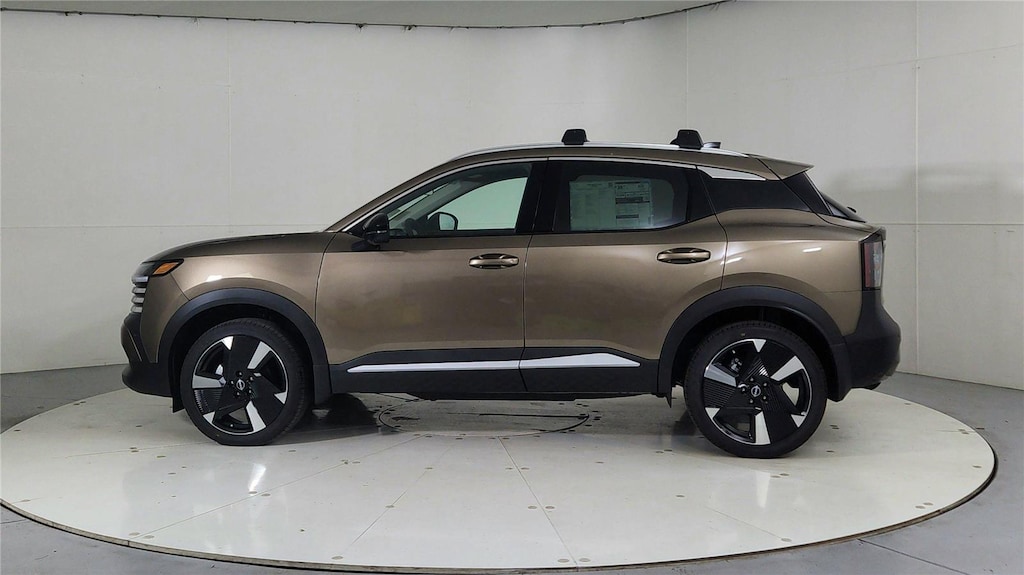 New 2026 Nissan Kicks SR SUV