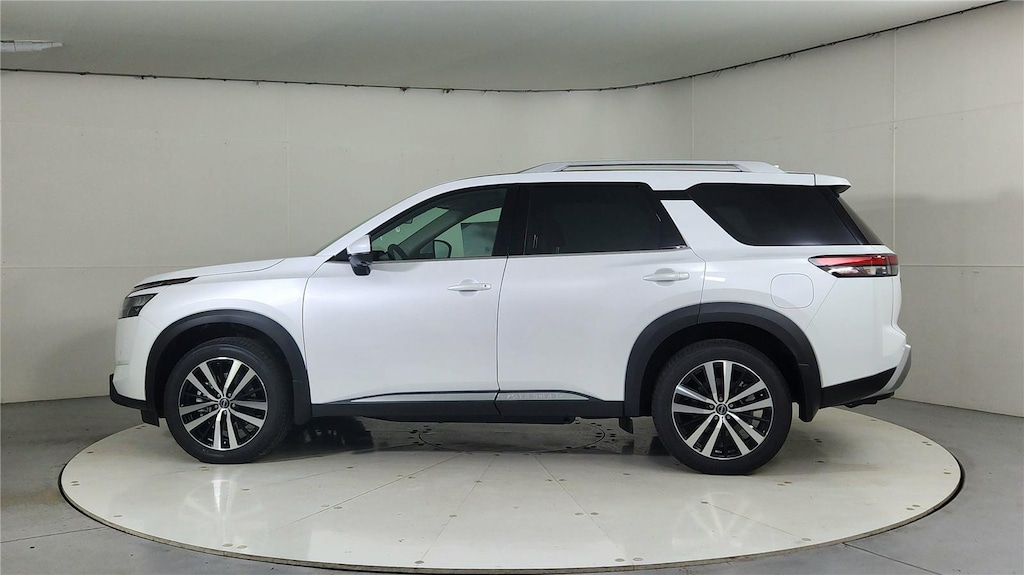 New 2025 Nissan Pathfinder Platinum SUV