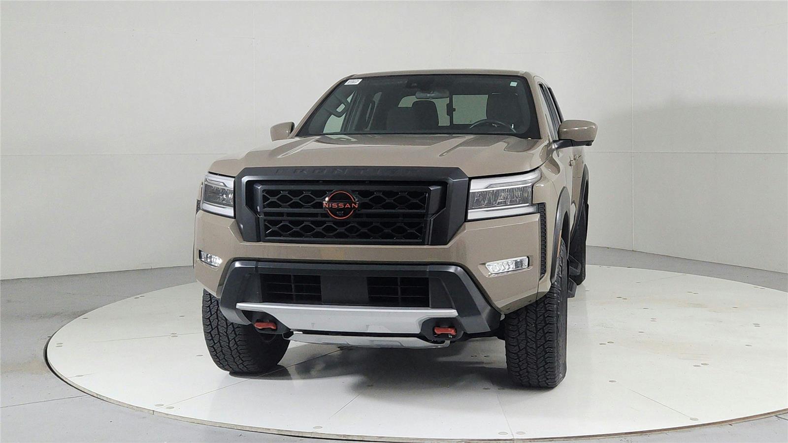 2023 Nissan Frontier PRO-4X photo 2