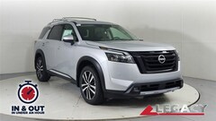 2025 Nissan Pathfinder Platinum SUV