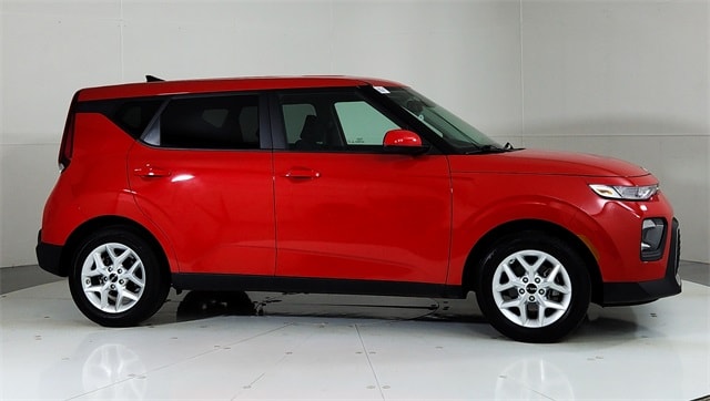 Used 2022 Kia Soul S with VIN KNDJ23AU2N7166584 for sale in London, KY
