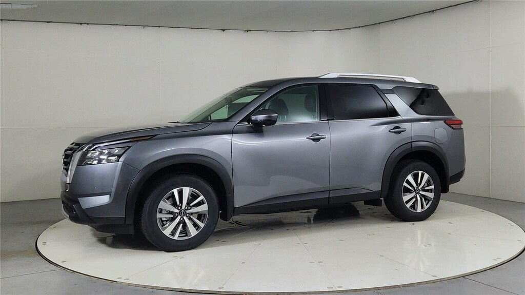 New 2025 Nissan Pathfinder SL SUV