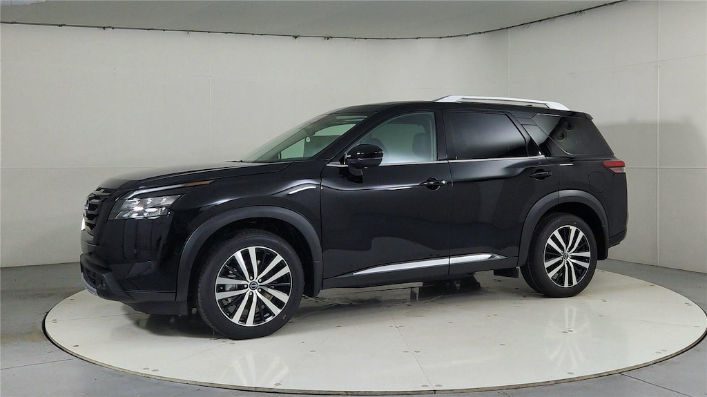 New 2025 Nissan Pathfinder Platinum SUV