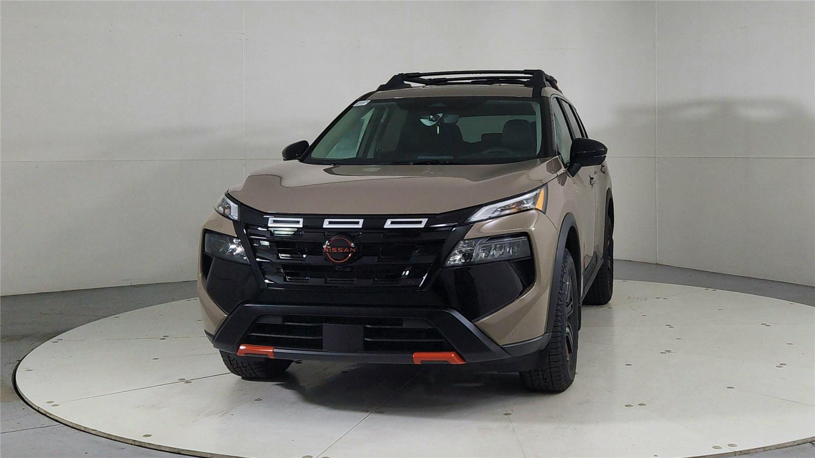 2026 Nissan Rogue SV photo 2