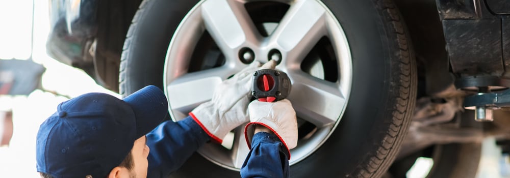 Performing Nissan Wheel Alignment