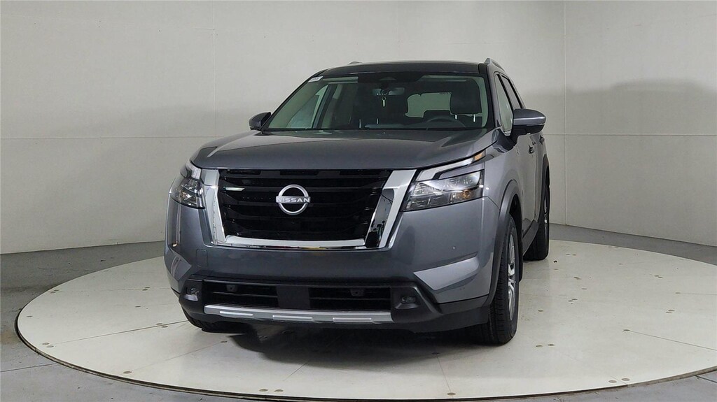 New 2025 Nissan Pathfinder SL SUV