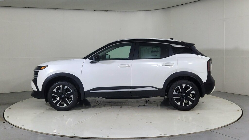 New 2026 Nissan Kicks SV SUV