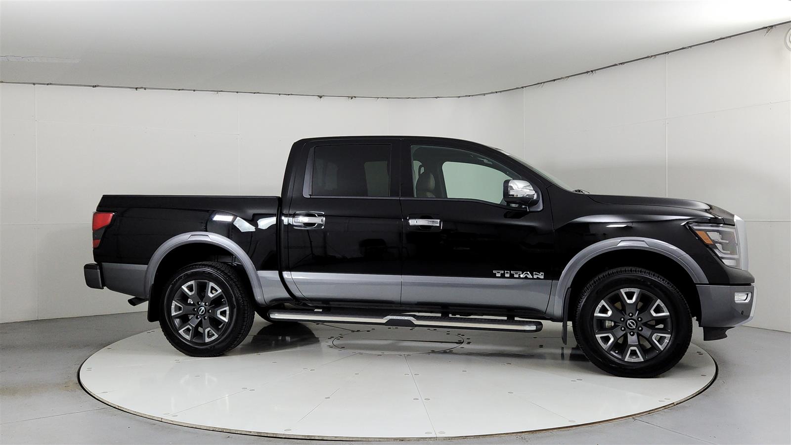 Certified 2024 Nissan Titan Platinum Reserve with VIN 1N6AA1ED4RN112798 for sale in London, KY