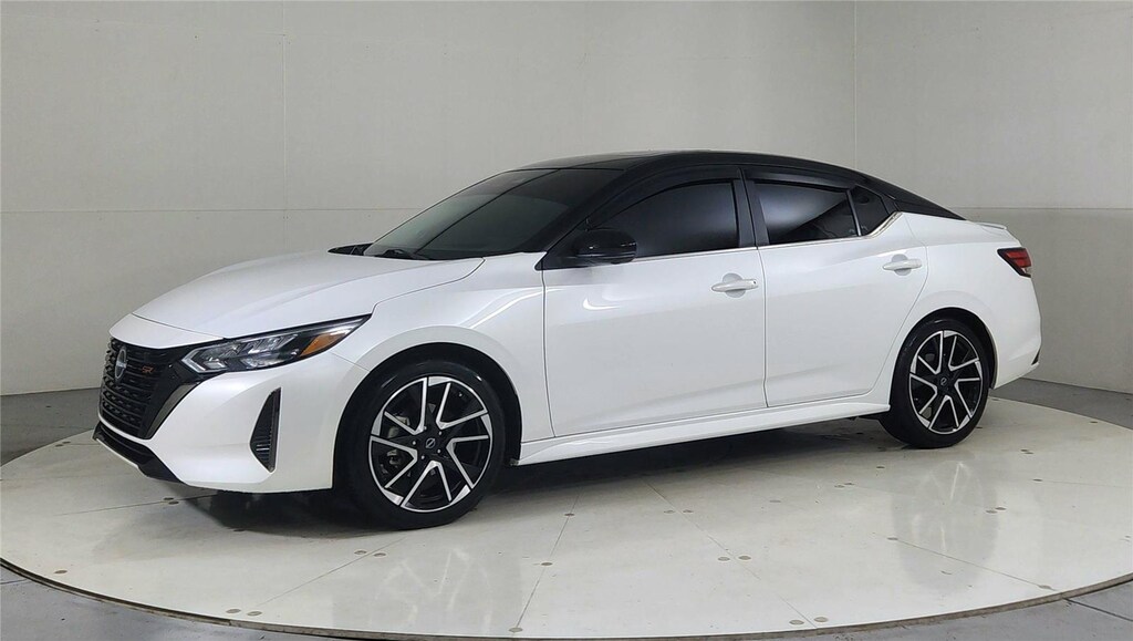 Certified 2025 Nissan Sentra SR Sedan