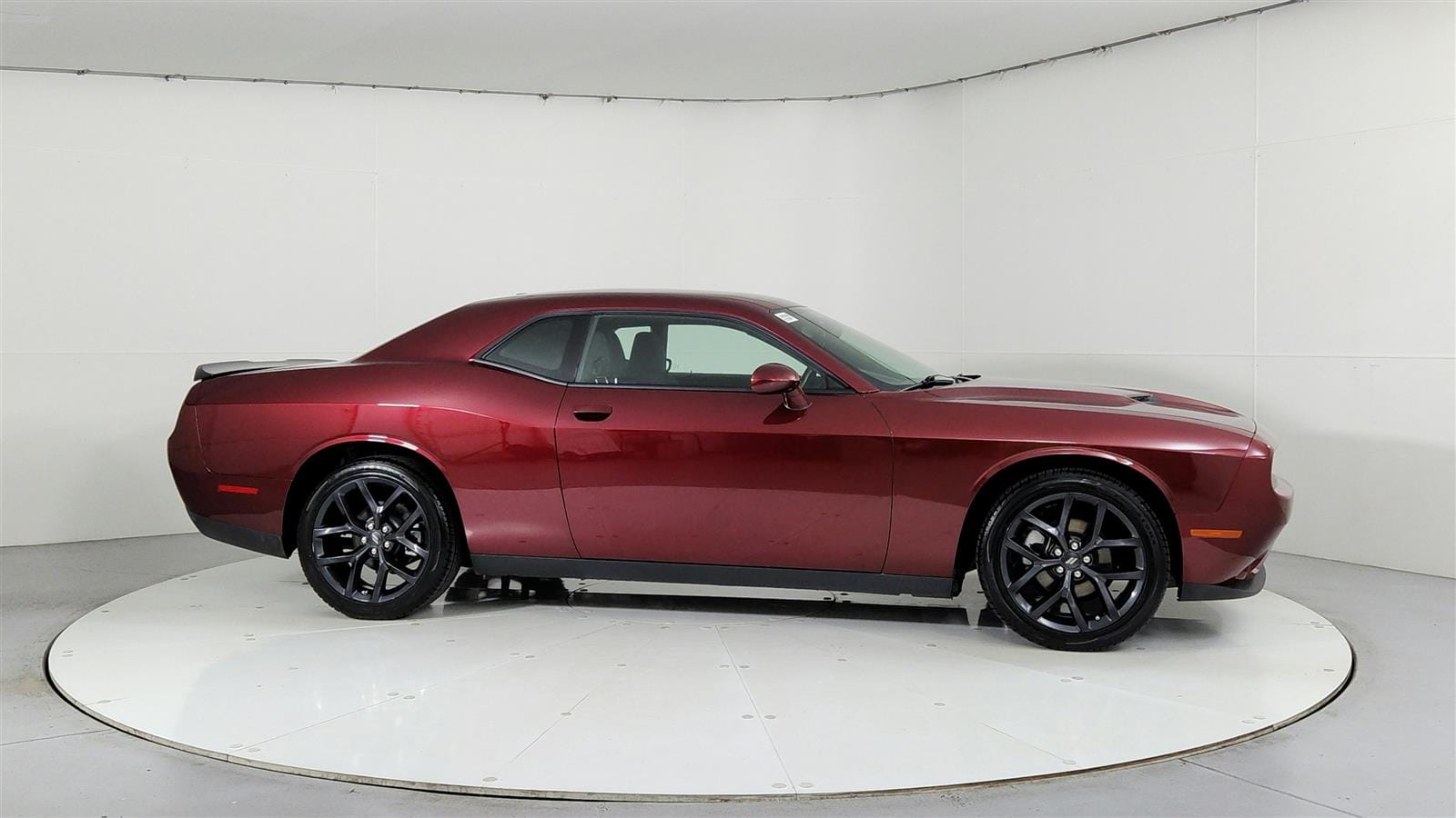 Used 2022 Dodge Challenger SXT with VIN 2C3CDZAG1NH257497 for sale in London, KY