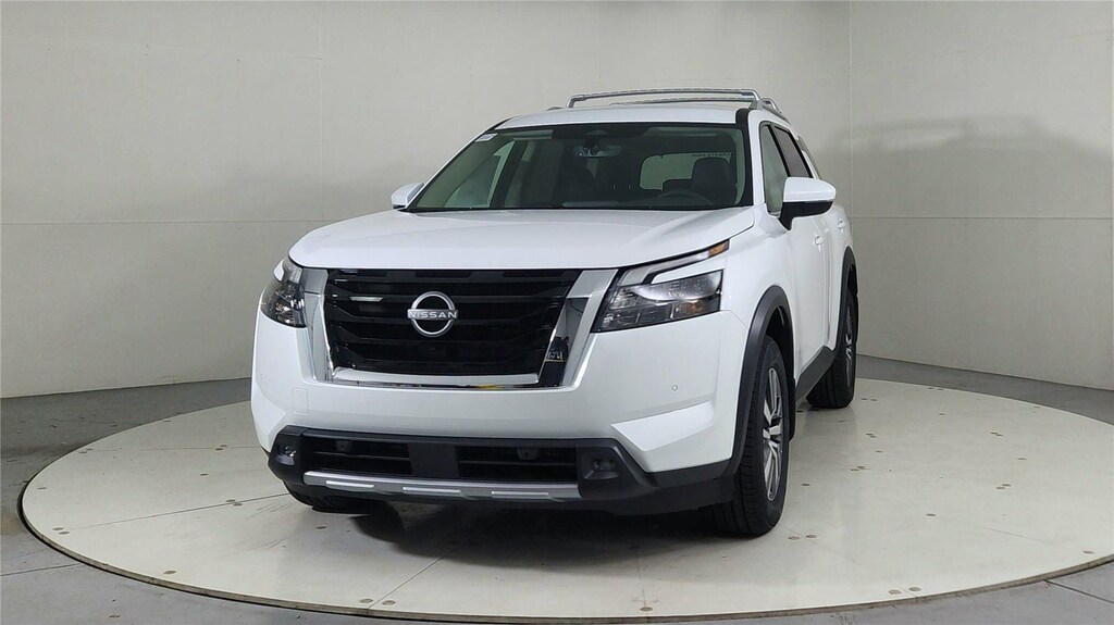 New 2025 Nissan Pathfinder SL SUV