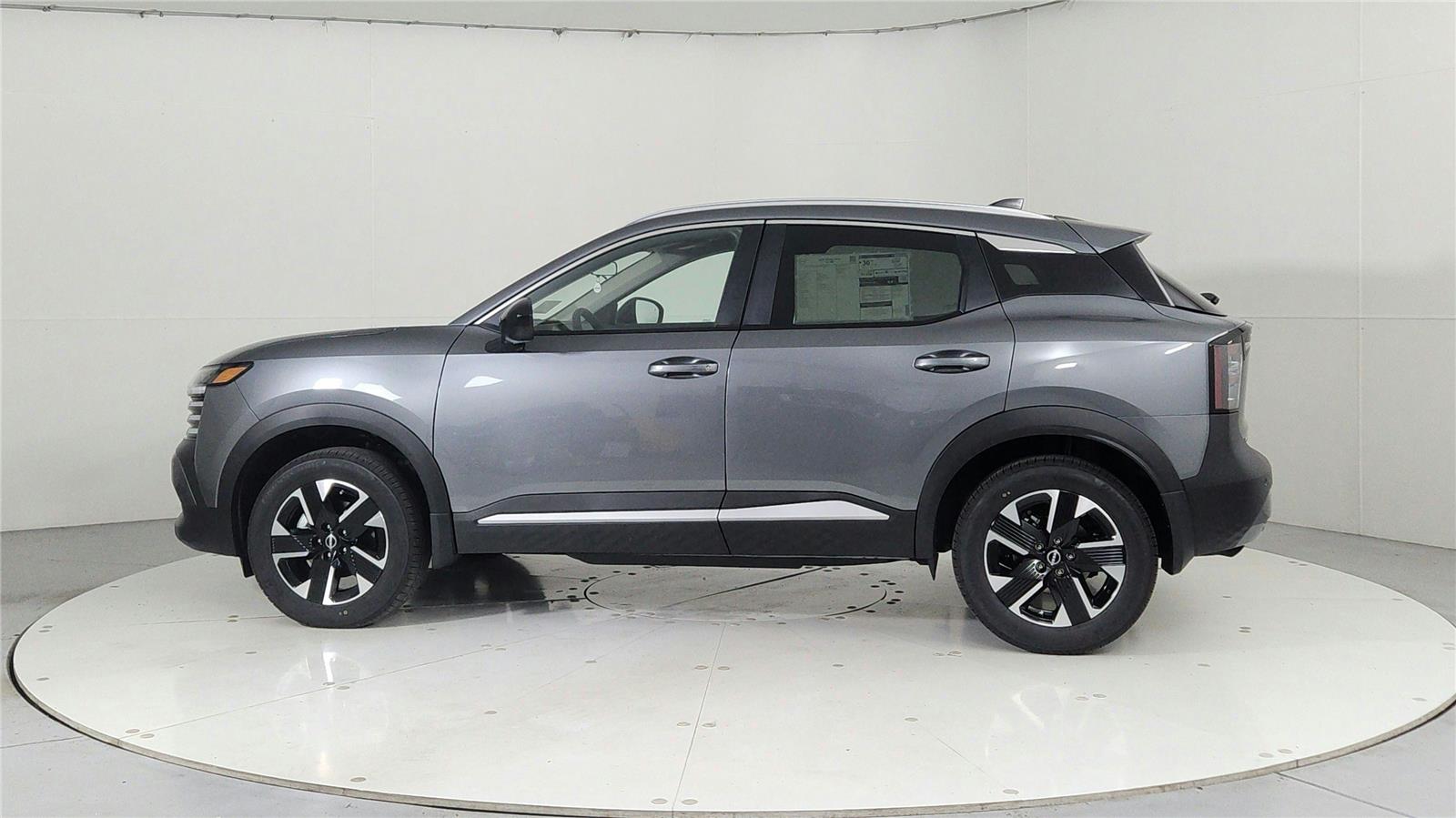 2026 Nissan Kicks SV photo 3