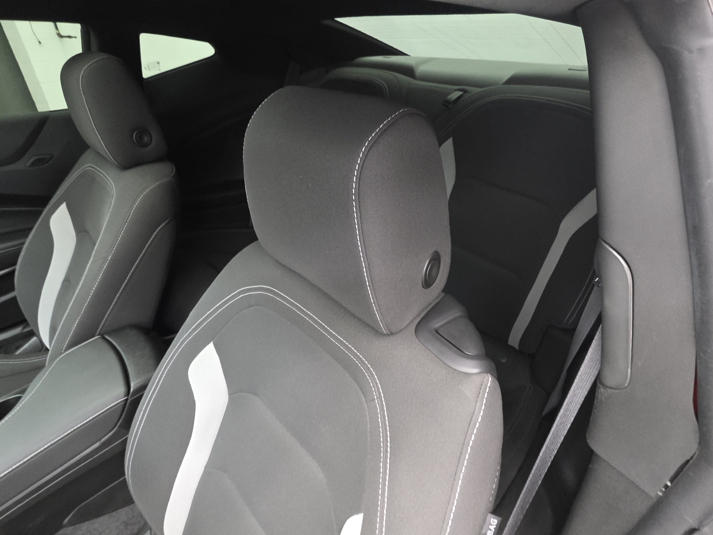 2022 Chevrolet Camaro LT1 - Photo 12