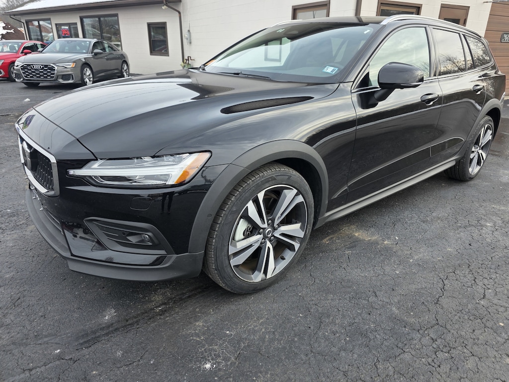 Used 2025 Volvo V60 Cross Country B5 Plus Wagon
