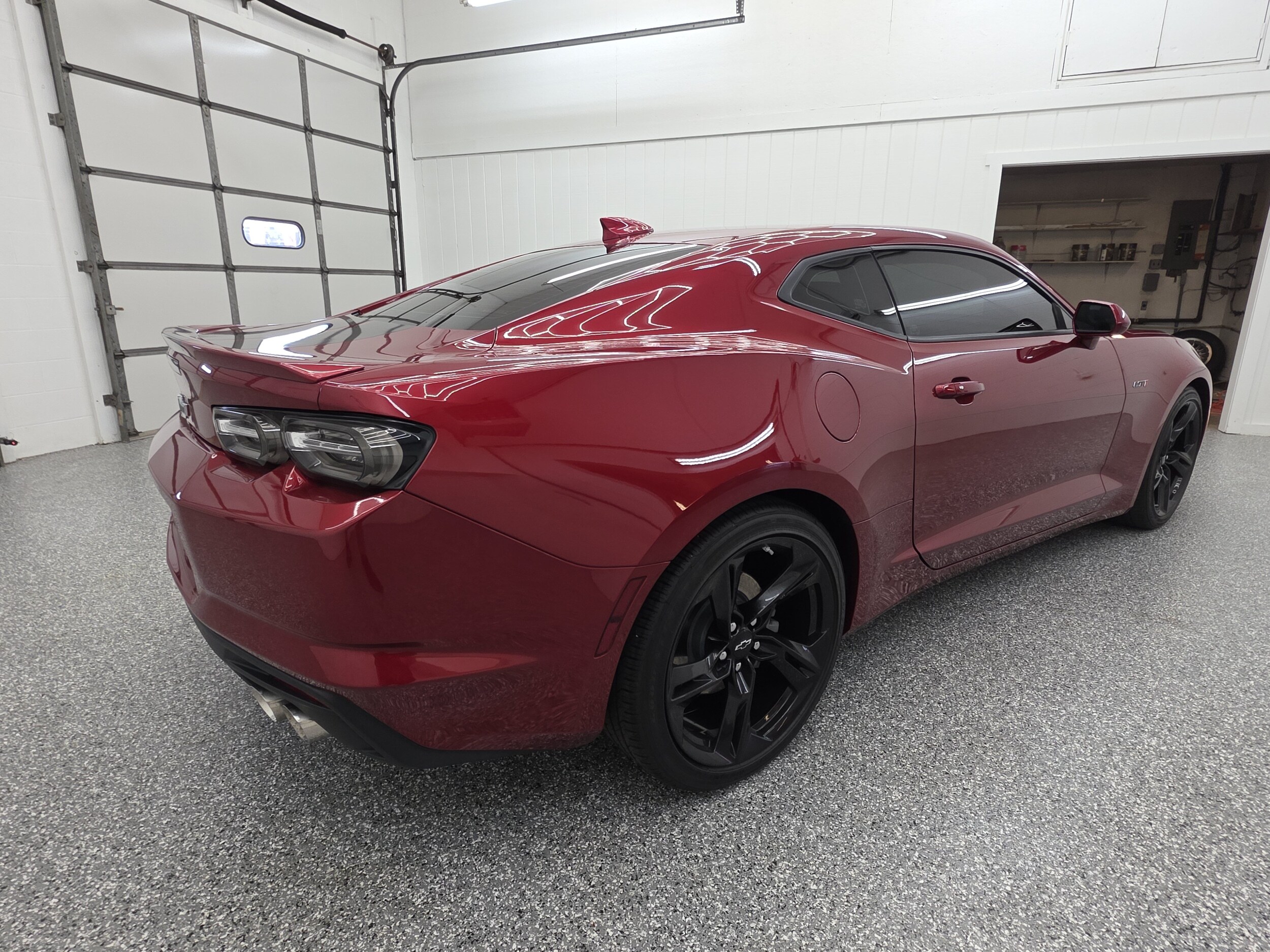 2022 Chevrolet Camaro LT1 - Photo 6