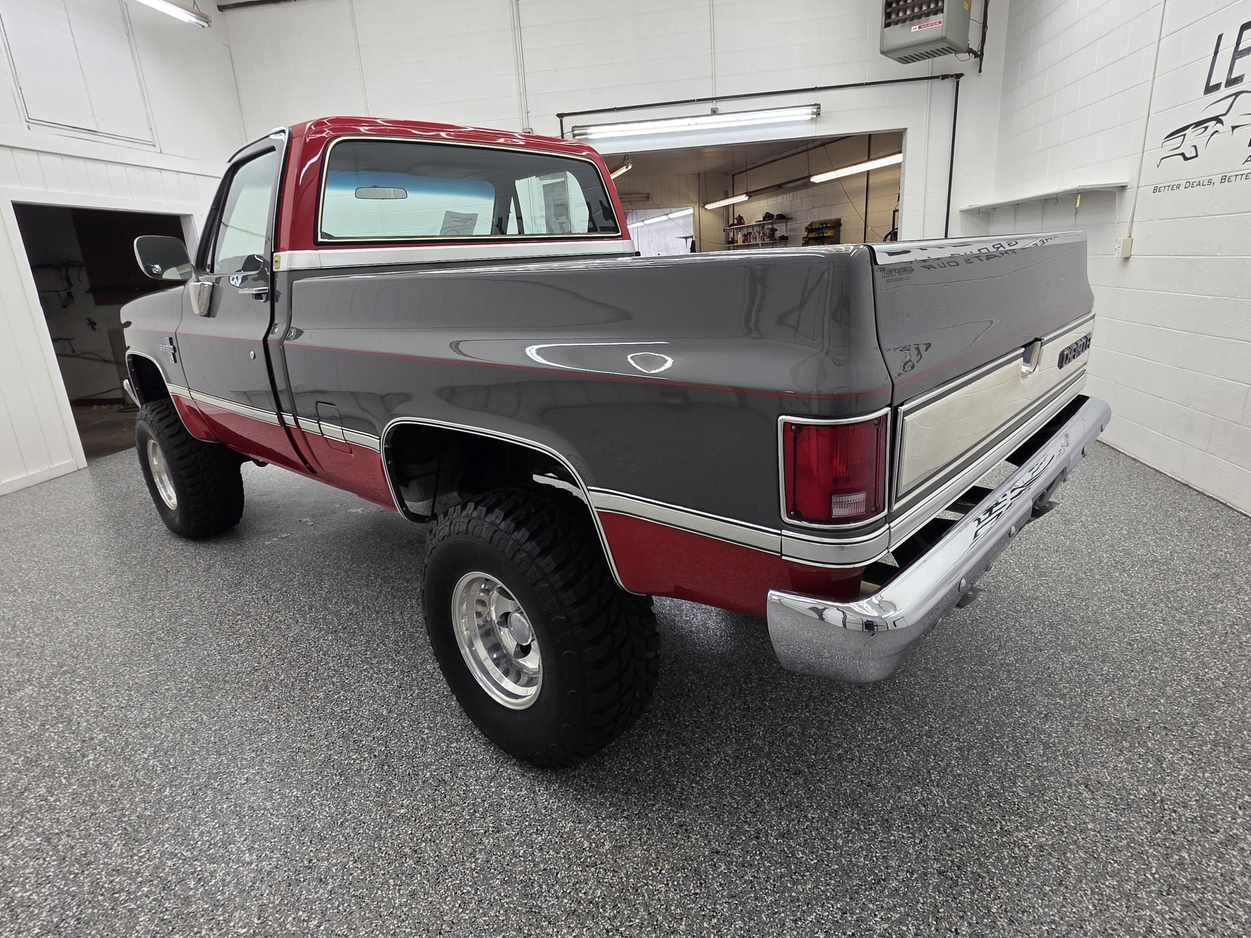 1985 Chevrolet C10 - Photo 9