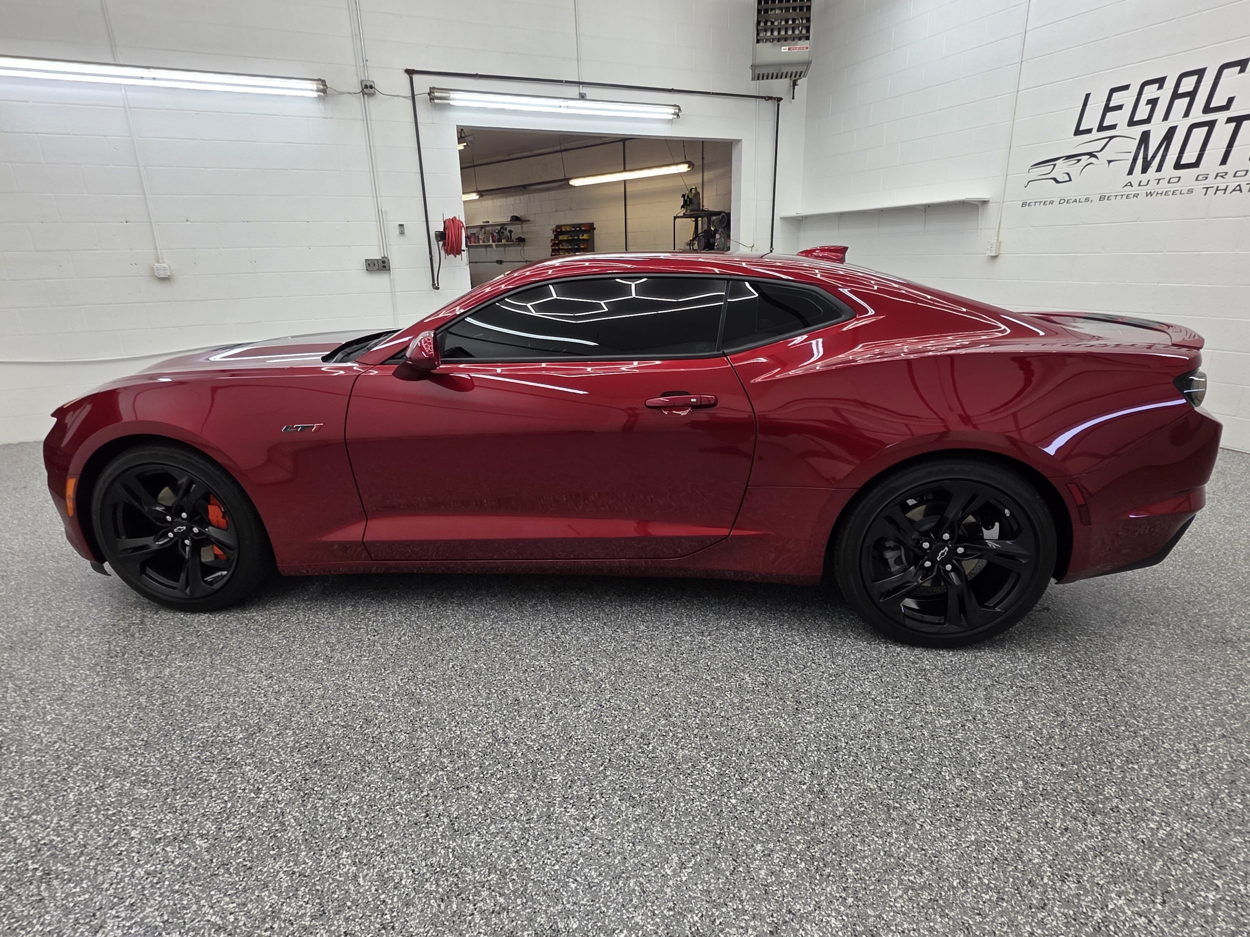 2022 Chevrolet Camaro LT1 - Photo 10