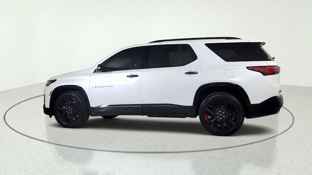 Used 2023 Chevrolet Traverse Premier FWD Premier
