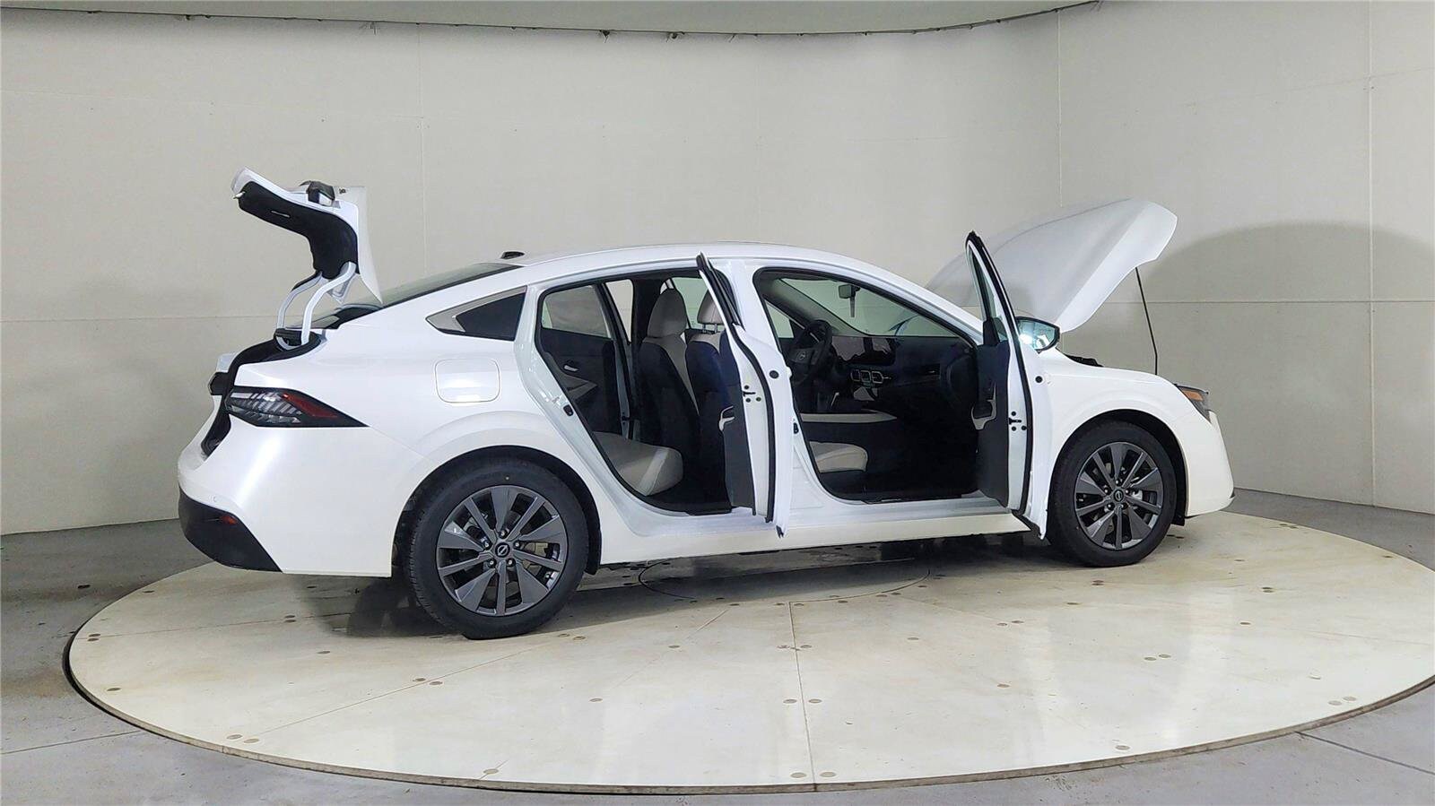 2026 Nissan Sentra SL - Photo 12