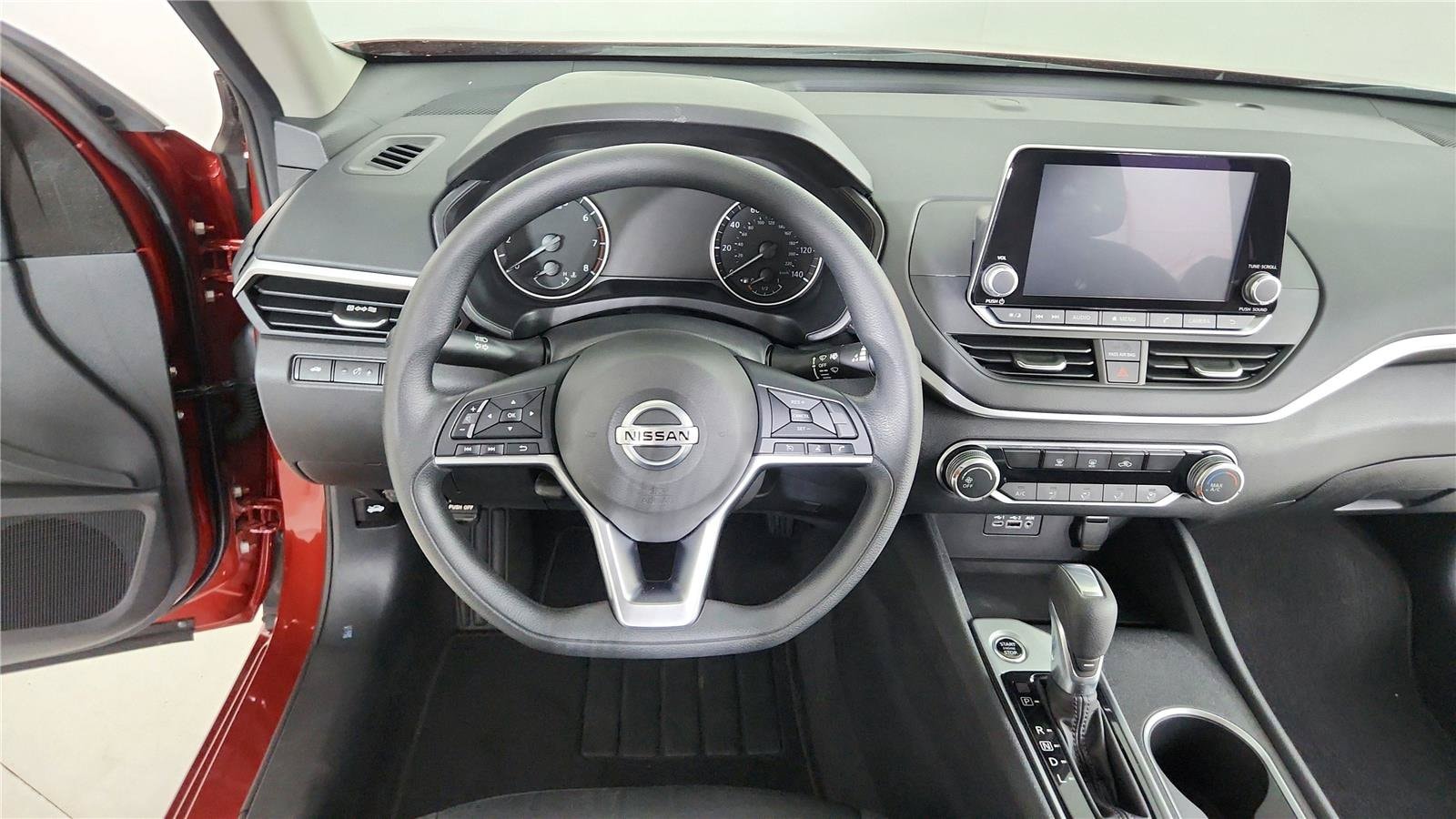 2022 Nissan Altima SV - Photo 12