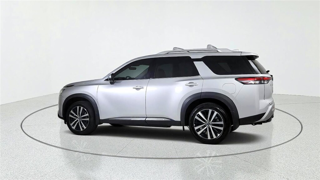 Used 2024 Nissan Pathfinder Platinum Platinum 2WD