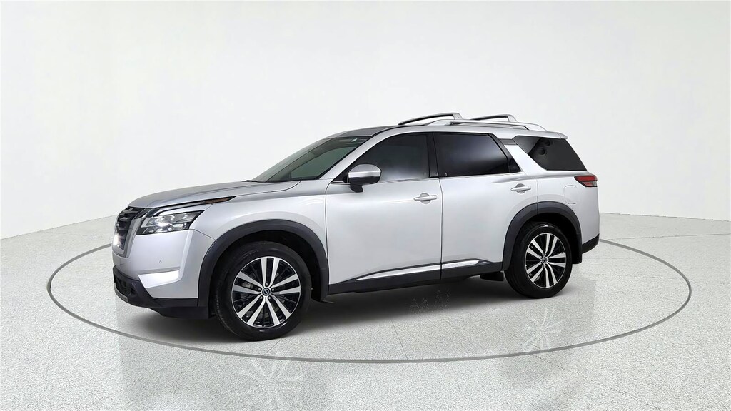 Used 2024 Nissan Pathfinder Platinum Platinum 2WD