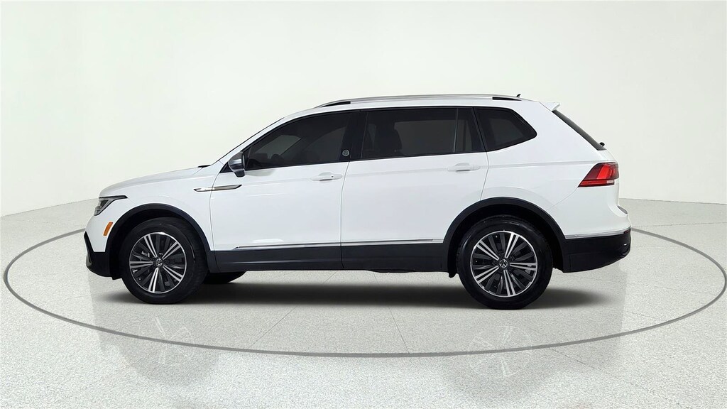 Used 2024 Volkswagen Tiguan Wolfsburg Edition 2.0T Wolfsburg Edition 4MOTION