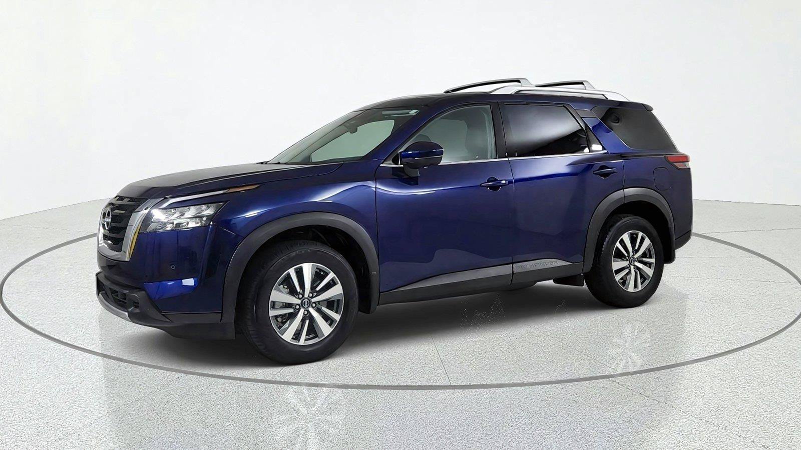Used 2025 Nissan Pathfinder SL SL 4WD