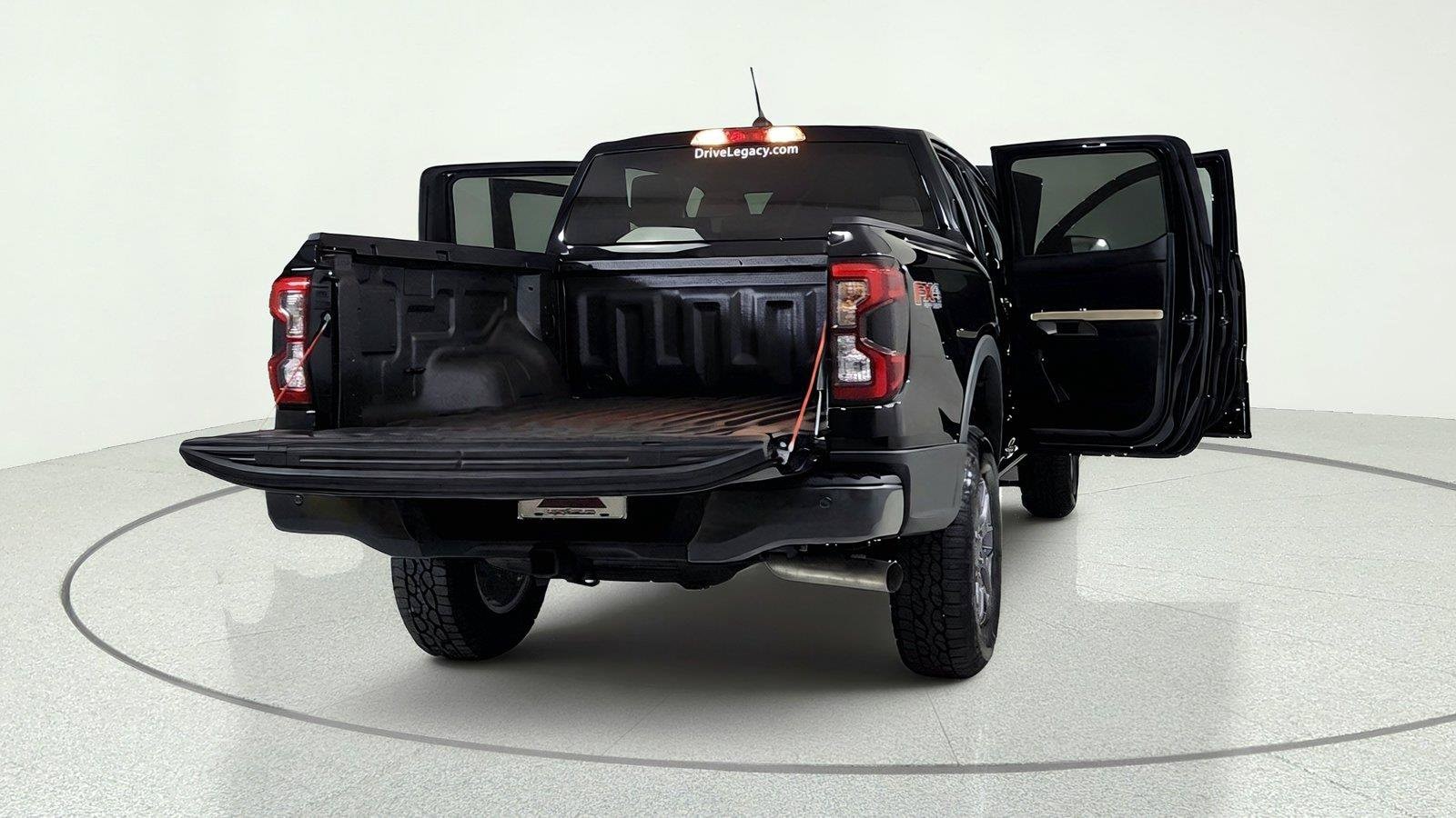 2025 Ford Ranger XLT - Photo 13