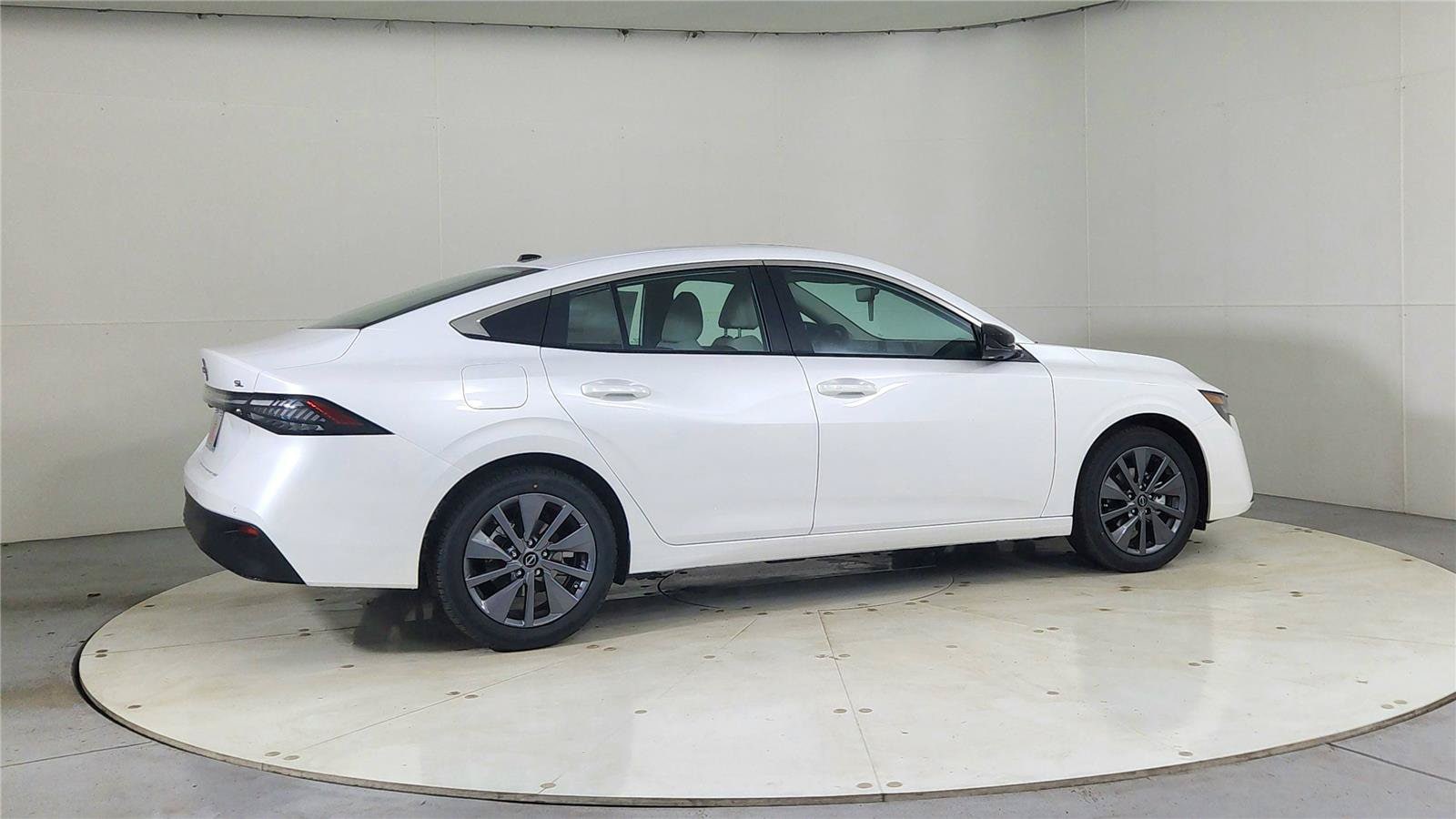 2026 Nissan Sentra SL - Photo 7