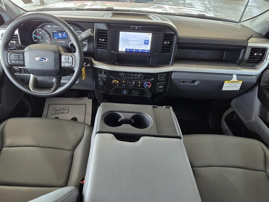2026 Ford F-350 XL photo 3
