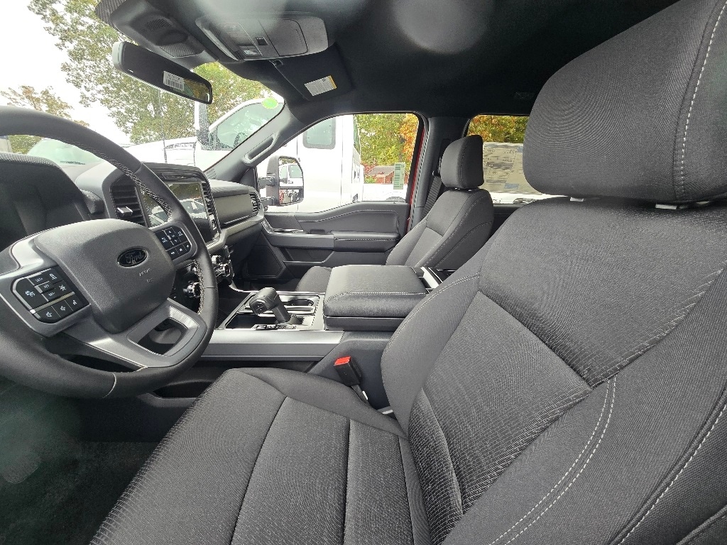 New 2025 Ford F-150 XLT Truck SuperCrew Cab