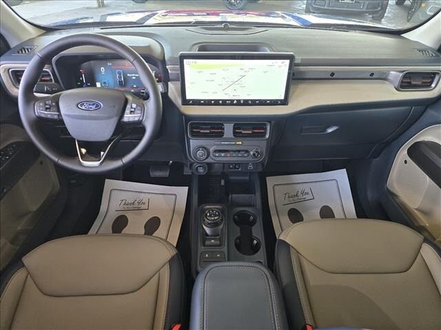 2025 Ford Maverick Lariat photo 2