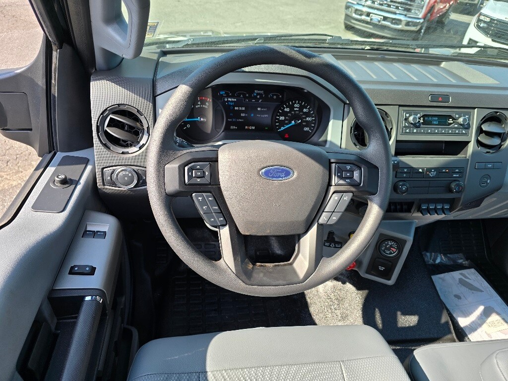2026 Ford F-750 Base photo 3
