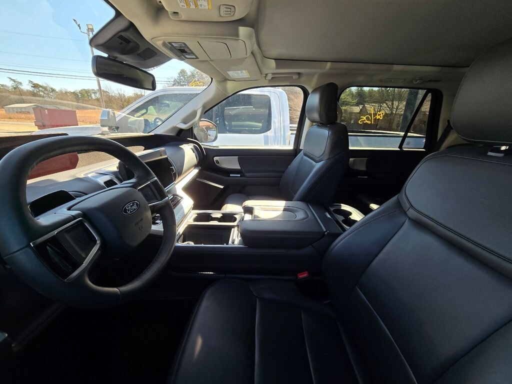 Used 2025 Ford Expedition Active SUV